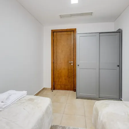 Globalstay. Luxury 3 Bedroom + Maid Townhouse With Sea View Dubai Exterior photo