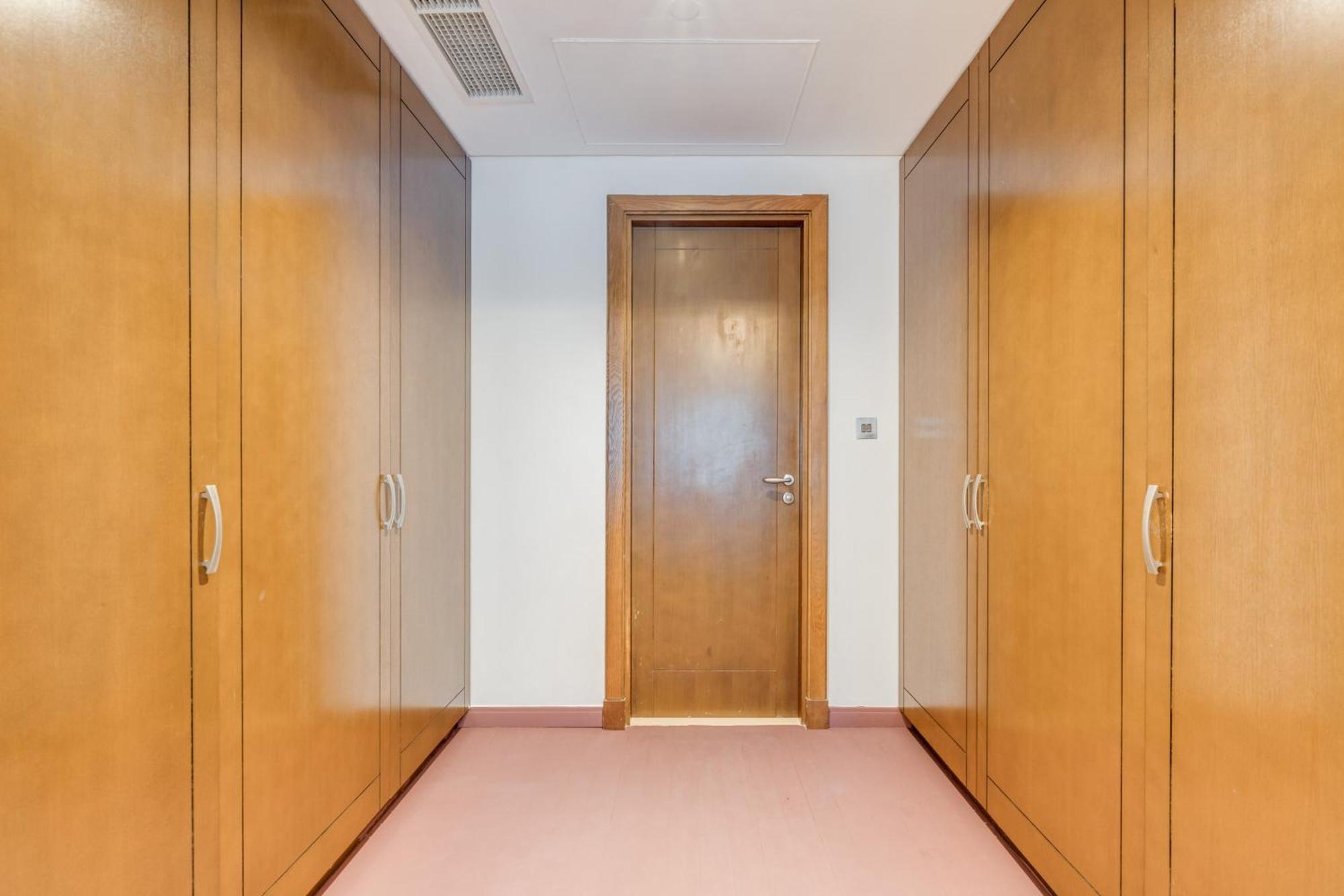شقة Globalstay. Luxury 3 Bedroom + Maid Townhouse With Sea View دبي