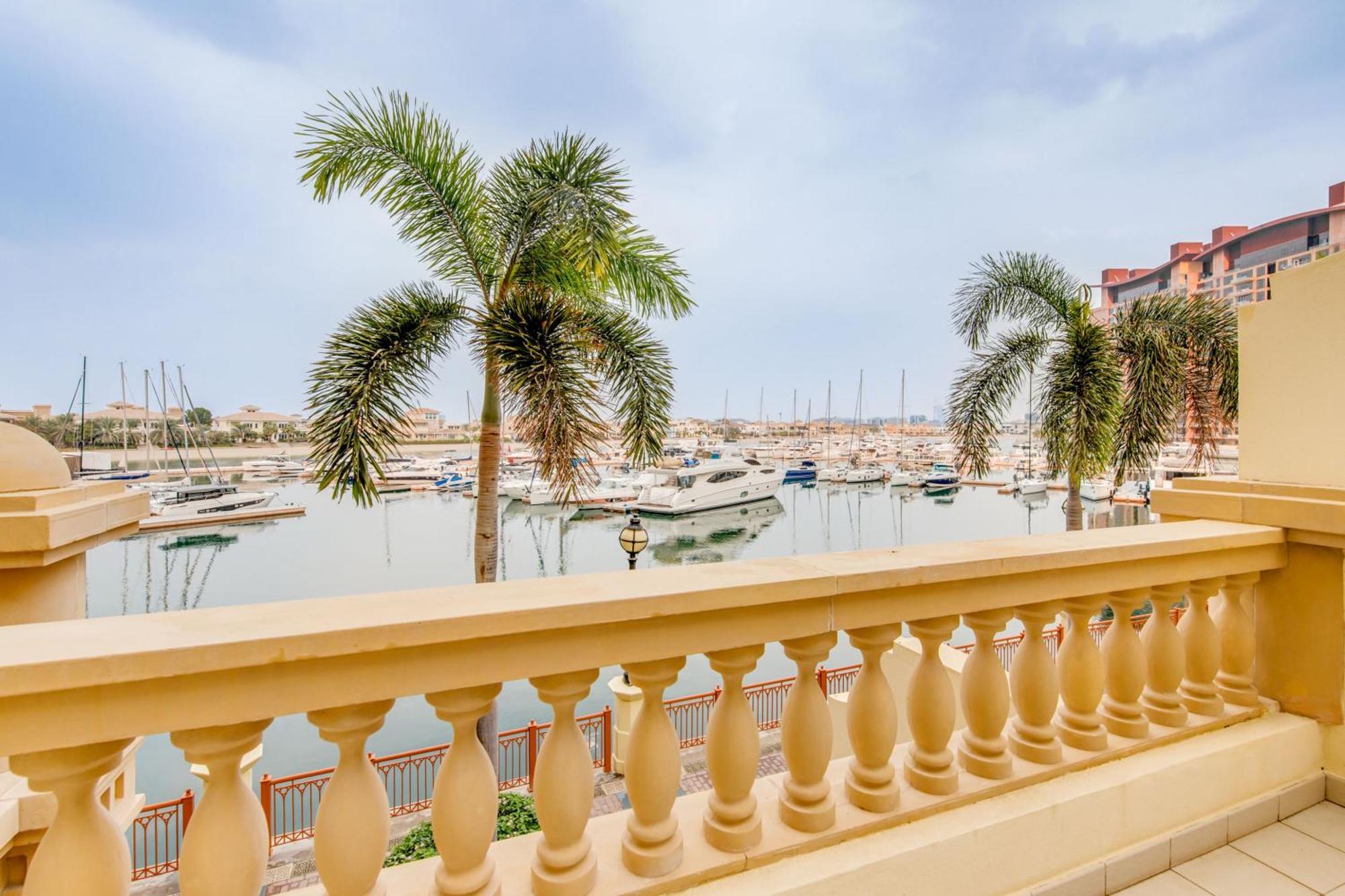 Globalstay. Luxury 3 Bedroom + Maid Townhouse With Sea View * دبي