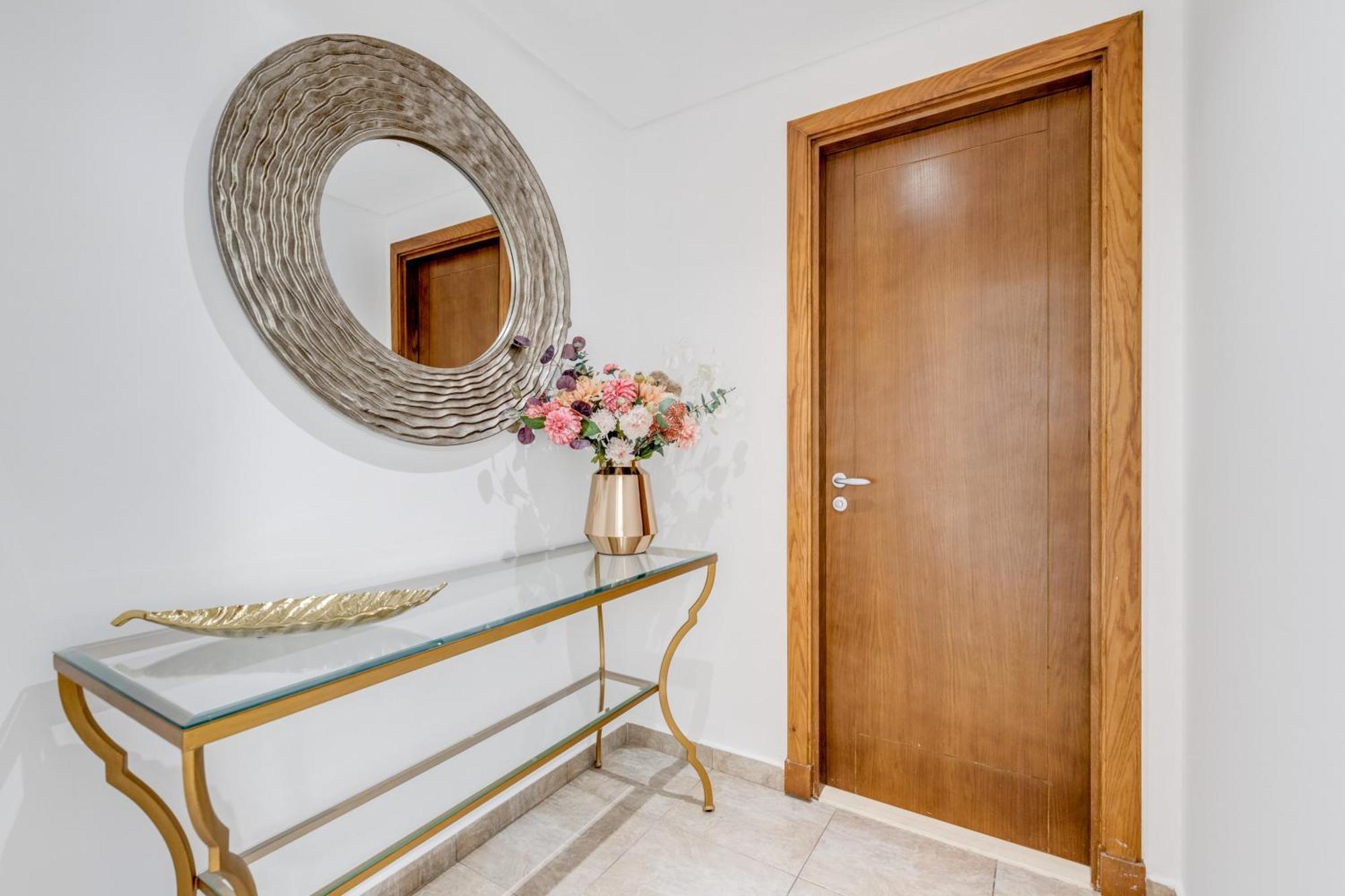 Globalstay. Luxury 3 Bedroom + Maid Townhouse With Sea View شقة دبي