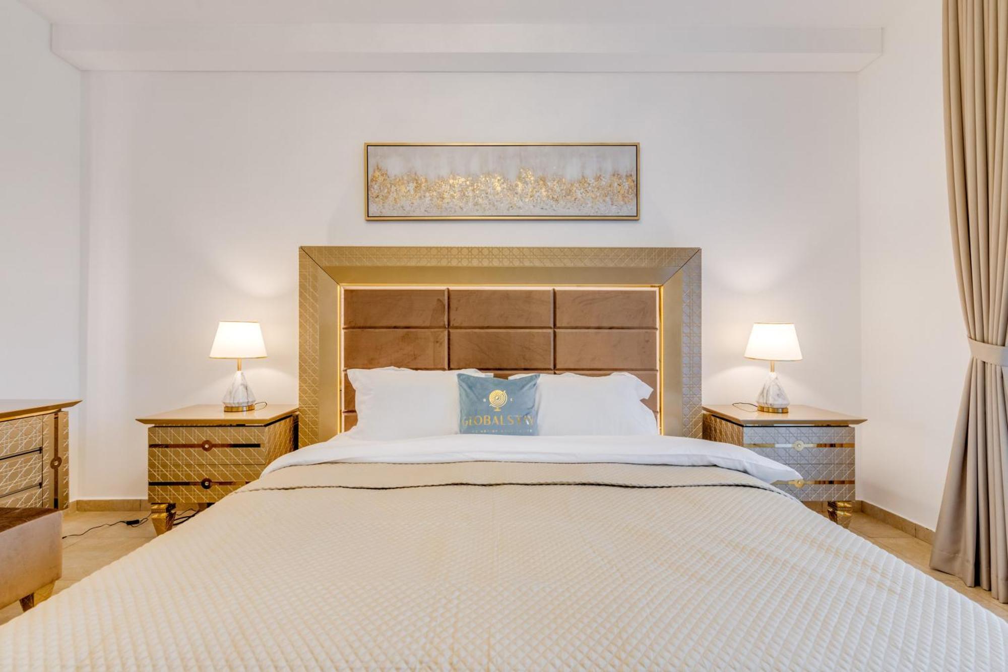 شقة Globalstay. Luxury 3 Bedroom + Maid Townhouse With Sea View دبي